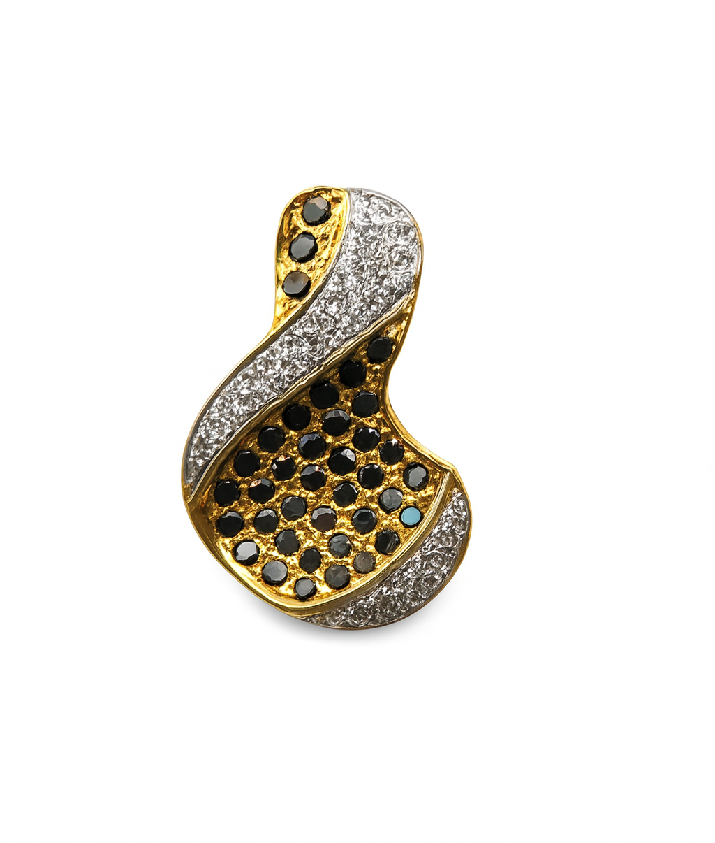 Beautiful 18 Kt Gold  Natural Diamond Pendant
